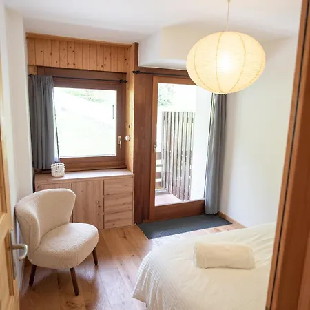 Au Centre Du Village A Appartement *